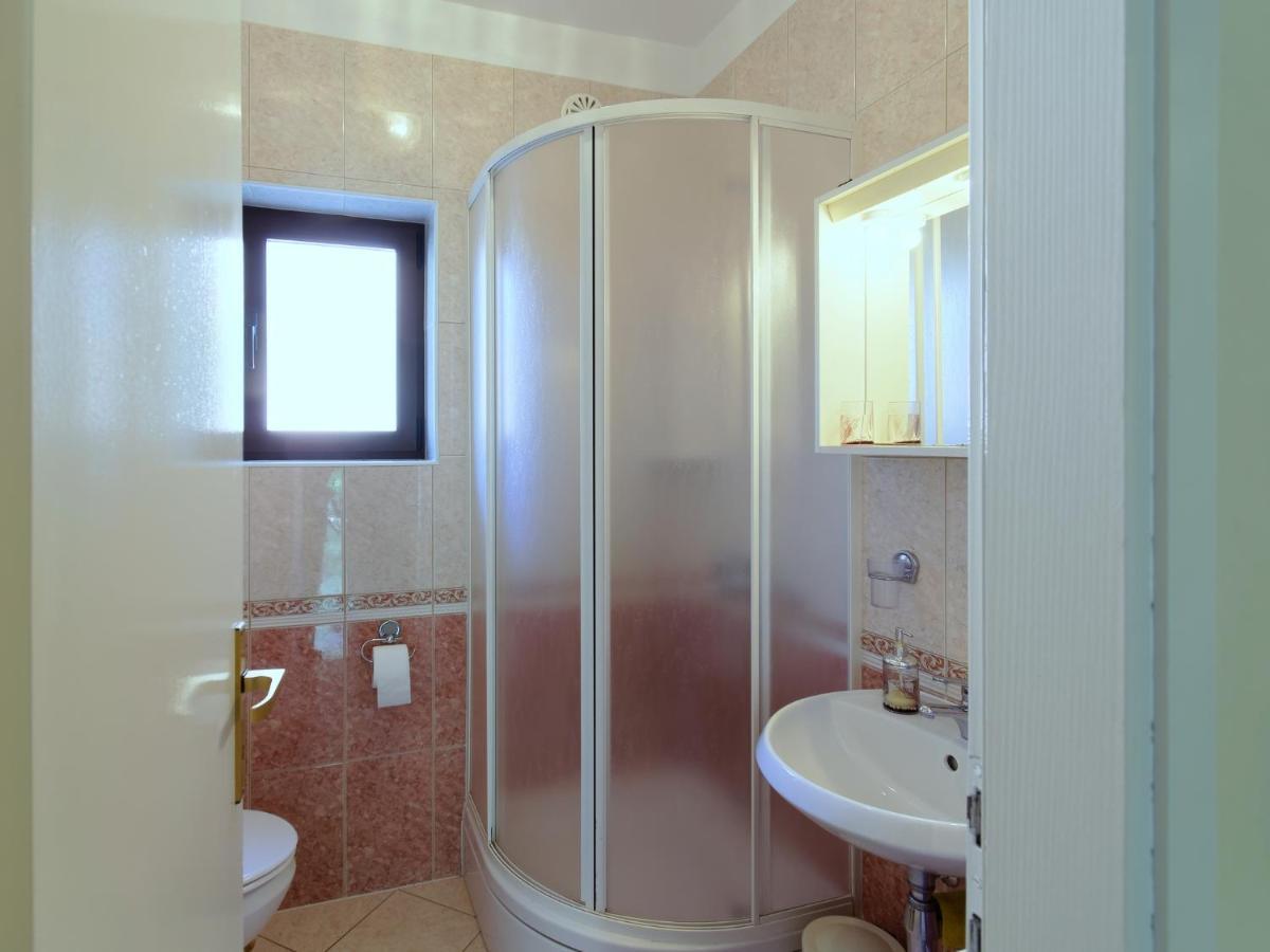 Apartments Marta By Rent Istria Novigrad Istria Dış mekan fotoğraf