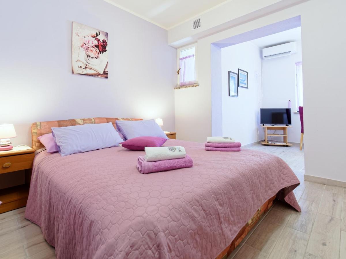 Apartments Marta By Rent Istria Novigrad Istria Dış mekan fotoğraf