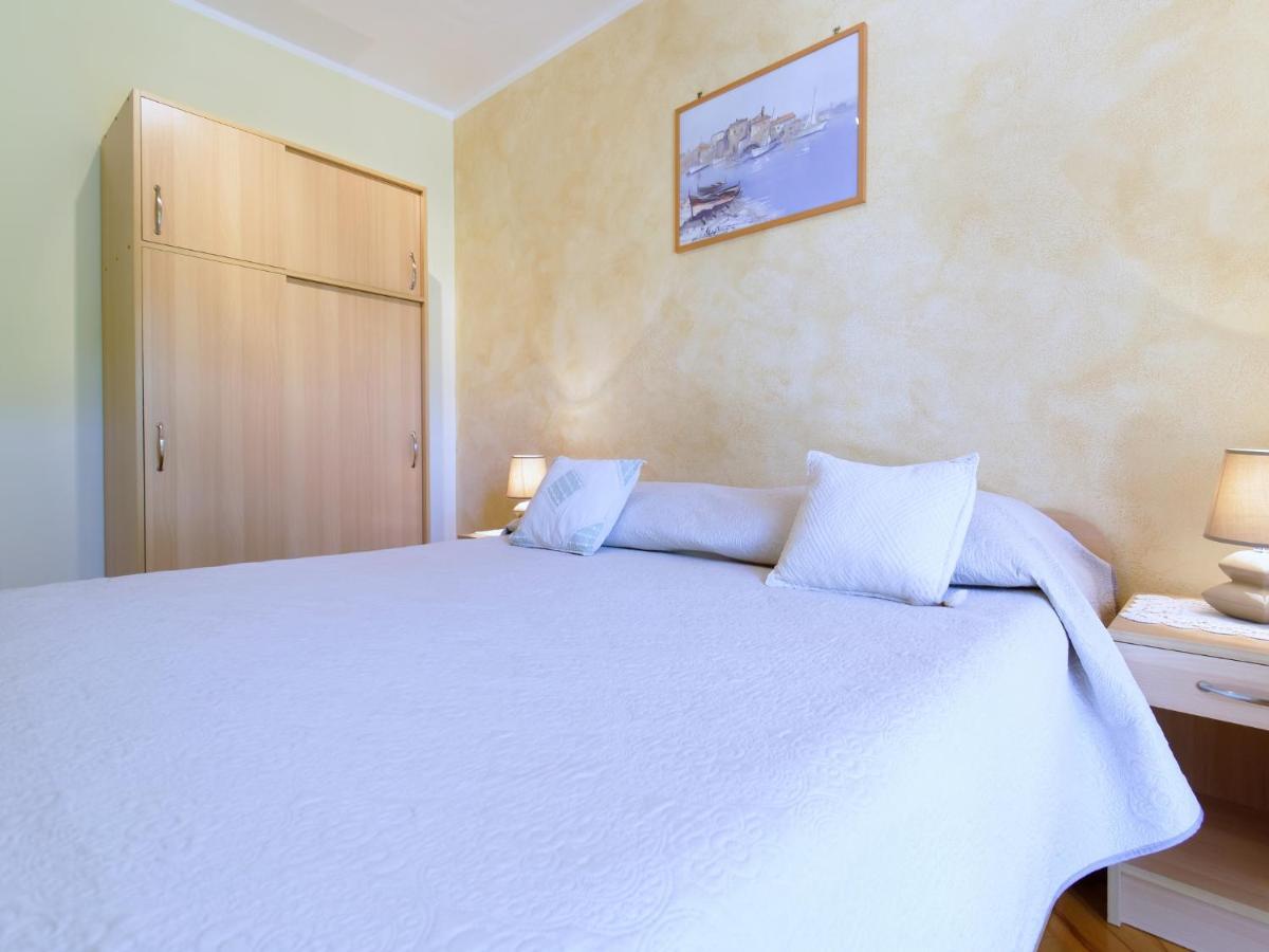 Apartments Marta By Rent Istria Novigrad Istria Dış mekan fotoğraf